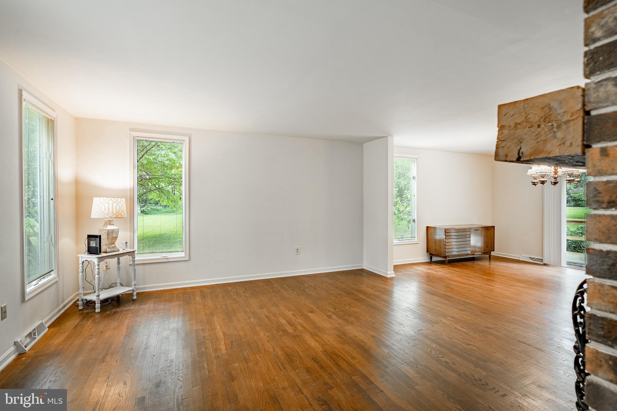 238 Mansion Road Elverson, PA 19520 - Photo 4 of 36 Gallery Image 4
