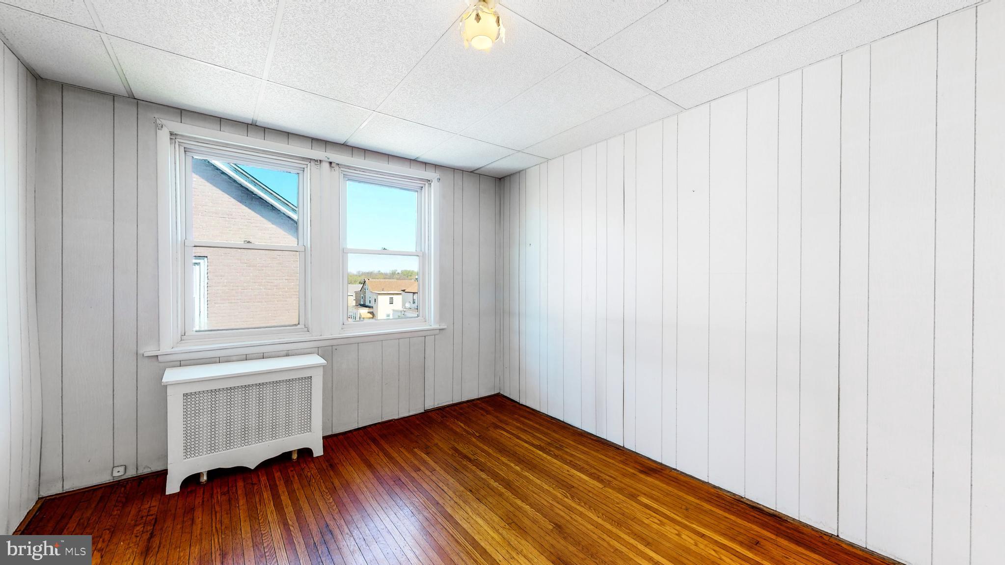 41 Kent Road Upper Darby, PA 19082 - Photo 12 of 34