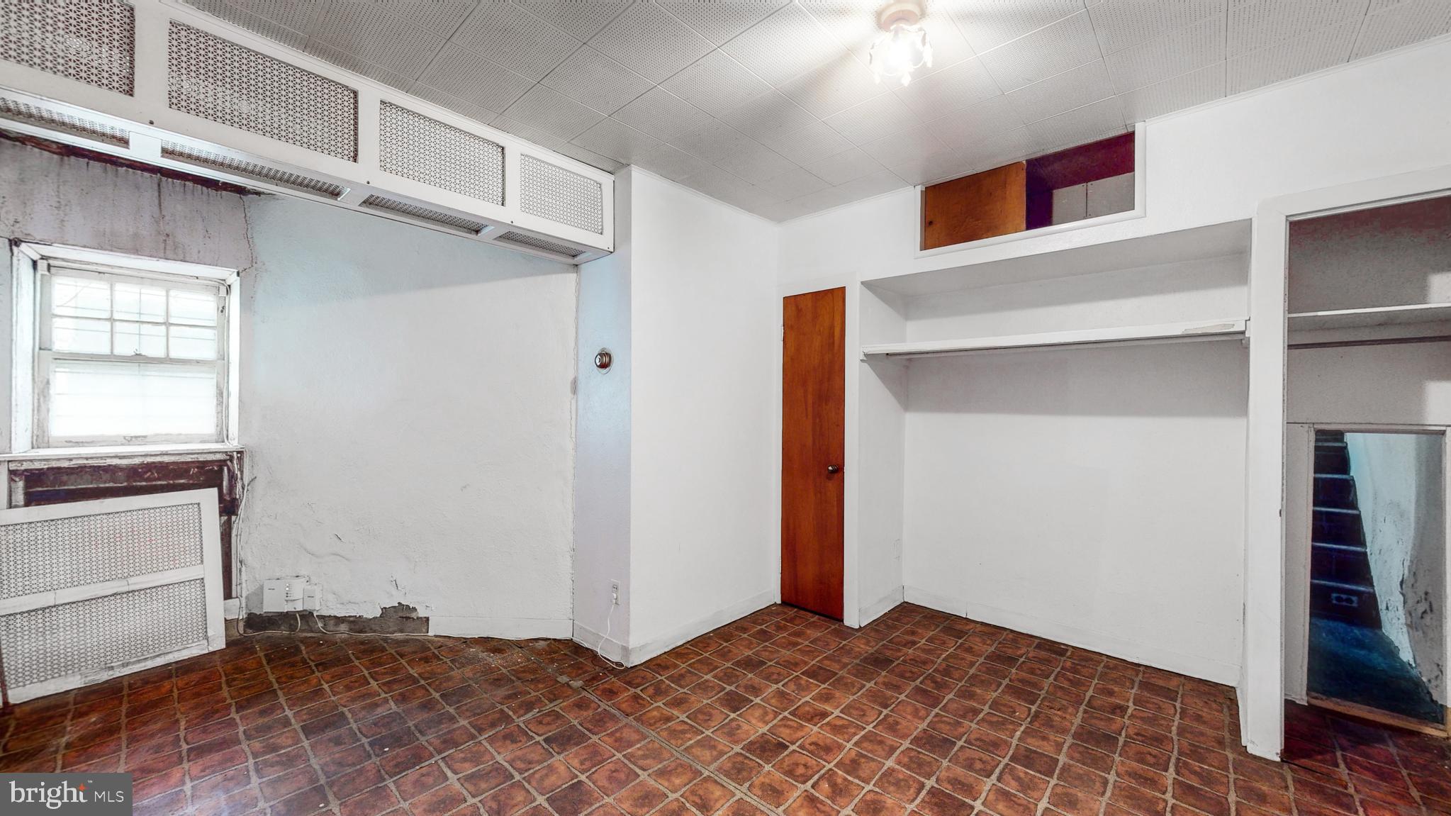 41 Kent Road Upper Darby, PA 19082 - Photo 25 of 34