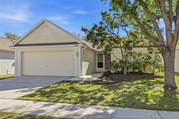 $275,000 | 12422 Tree Pointe Court, Riverview, FL 33578