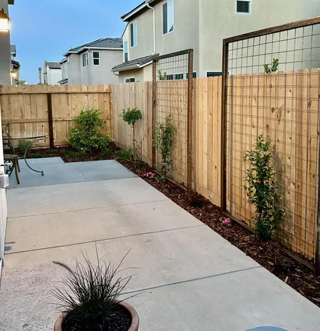 $420,000 | 1122 Elevations Way West, Madera, CA 93636