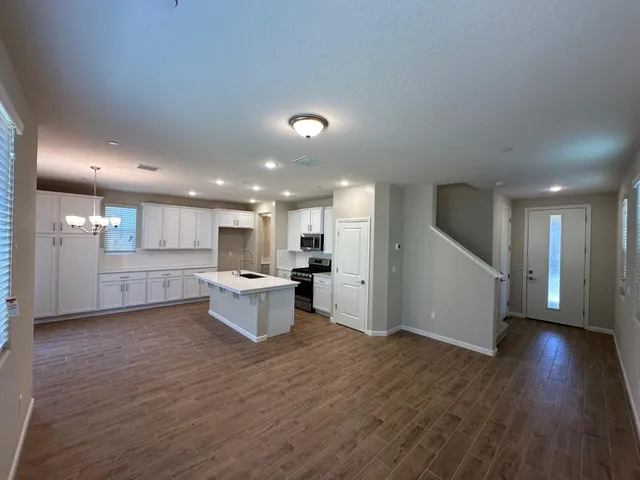 $420,000 | 1122 Elevations Way West, Madera, CA 93636