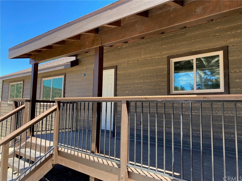 848 E Lane Big Bear City, CA 92314 - Photo 4 of 16