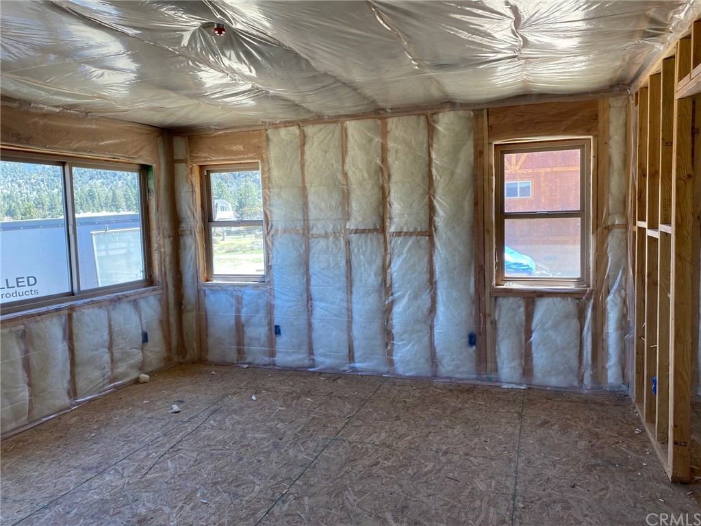 848 E Lane Big Bear City, CA 92314 - Photo 5 of 16