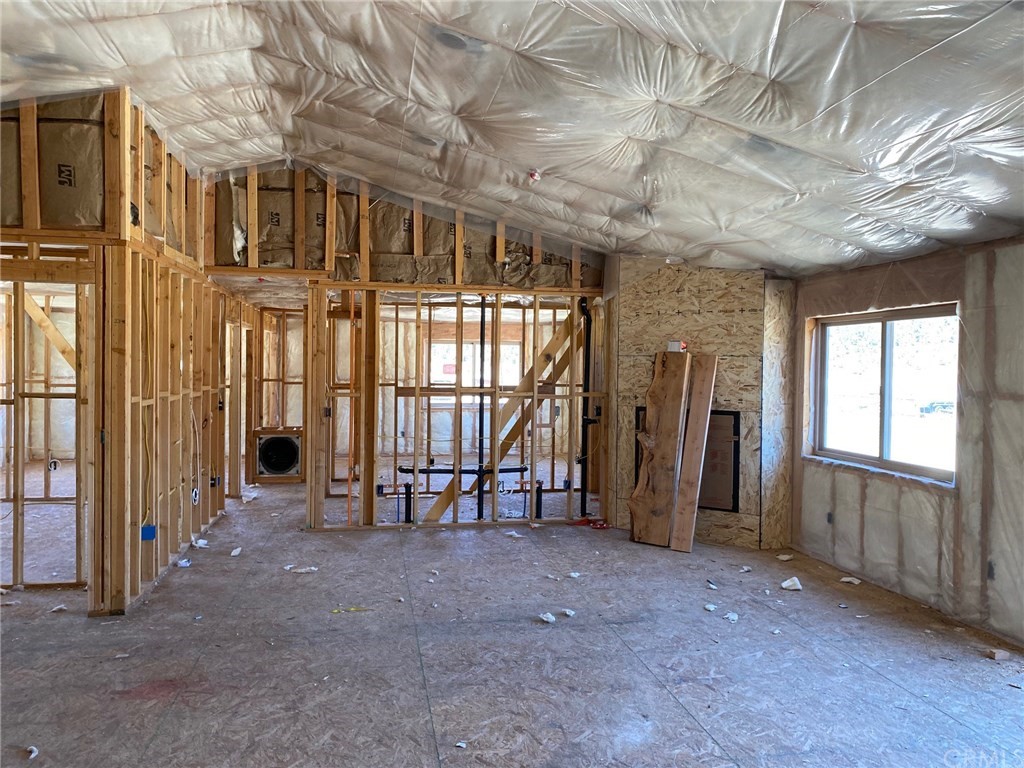 848 E Lane Big Bear City, CA 92314 - Photo 6 of 16