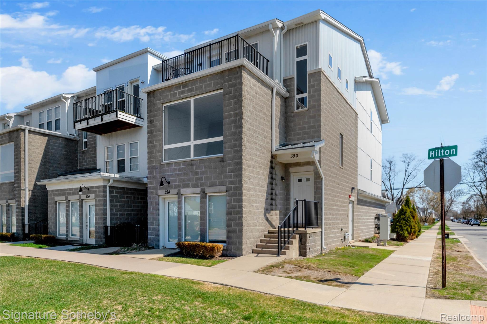 390 Hilton Road Ferndale, MI 48220 - Photo 23 of 23 03-390 Hilton Rd-3.jpg