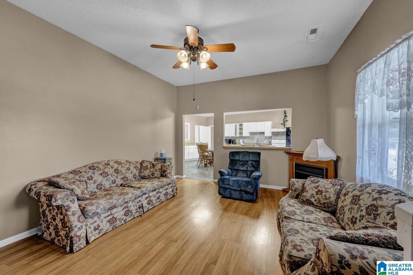 335 Wood Ridge Drive Locust Fork, AL 35097 - Photo 10 of 33