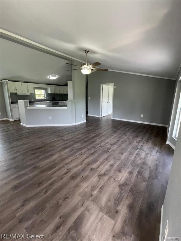 4167 North Center Road Flint, MI 48506 - Photo 8 of 27