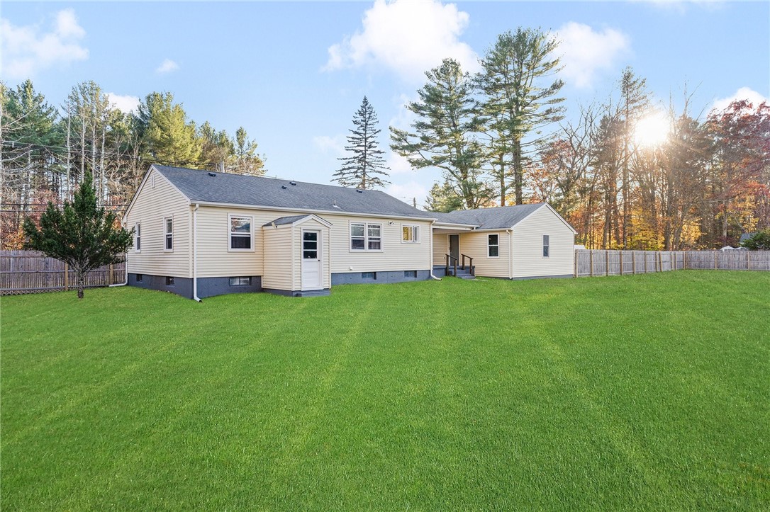 370 Harkney Hill Road Coventry, RI 02816 - Photo 27 of 35 Gallery Image 27