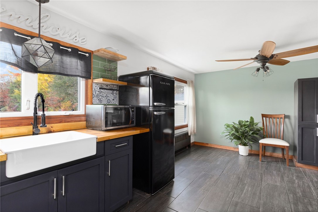370 Harkney Hill Road Coventry, RI 02816 - Photo 9 of 35 Gallery Image 9
