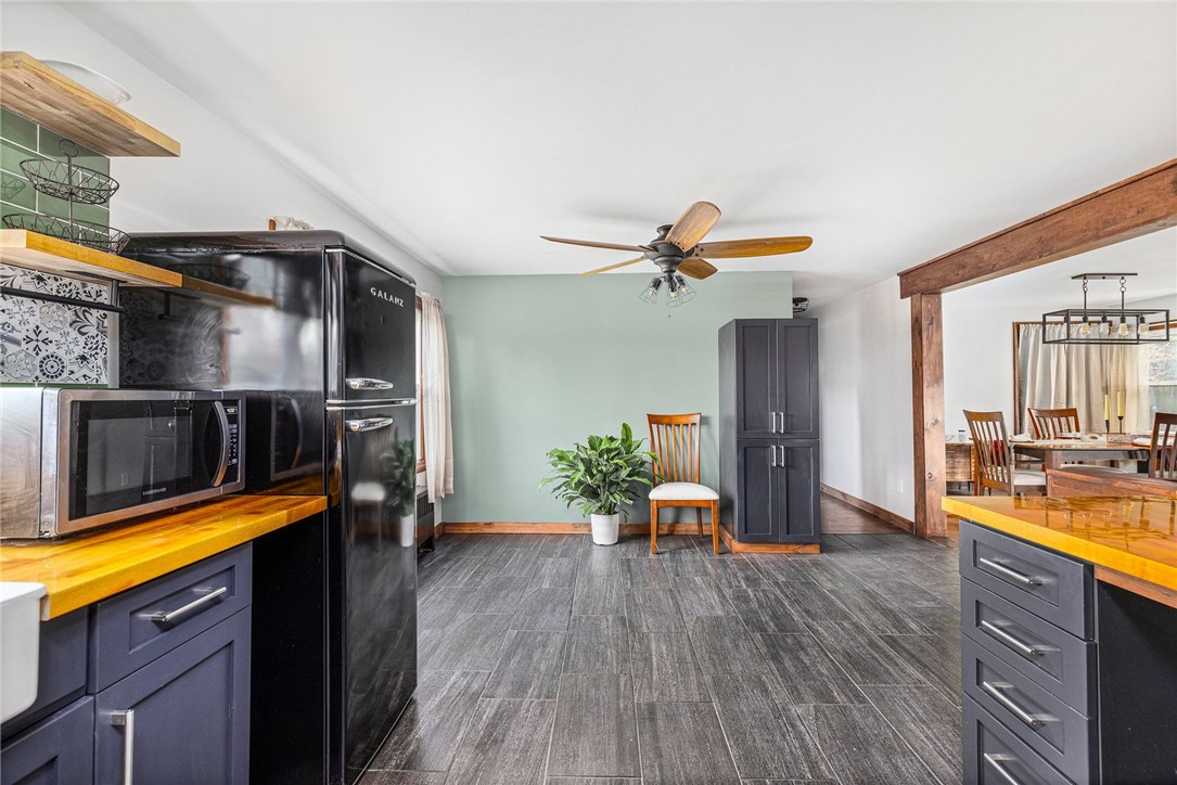 370 Harkney Hill Road Coventry, RI 02816 - Photo 10 of 35 Gallery Image 10