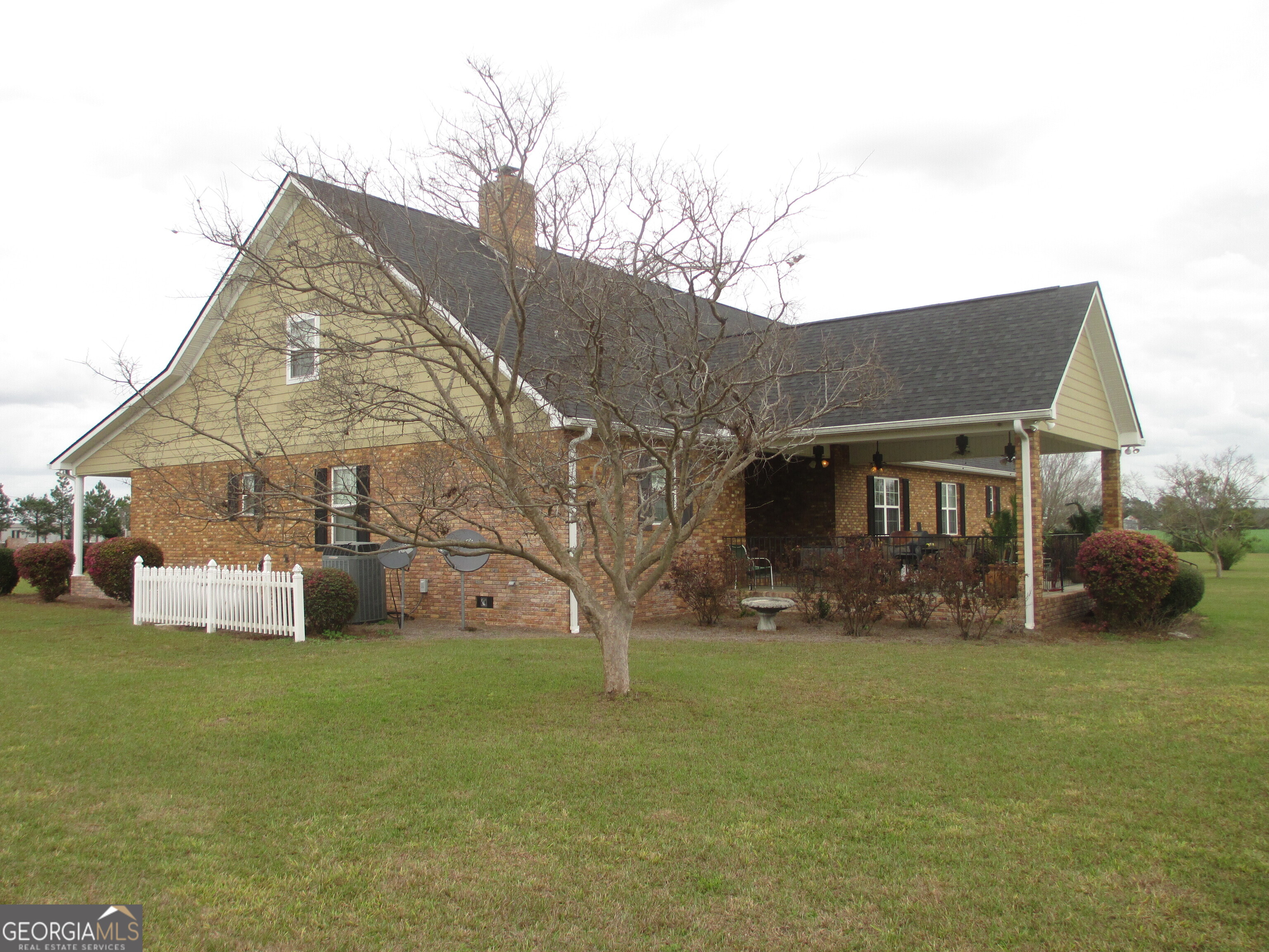 40 Comer Yawn Road Hazlehurst, GA 31539 - Photo 4 of 54