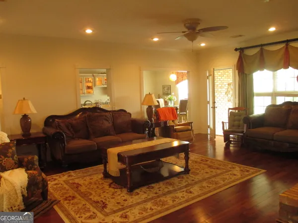 $636,357 | 40 Comer Yawn Road, Hazlehurst, GA 31539