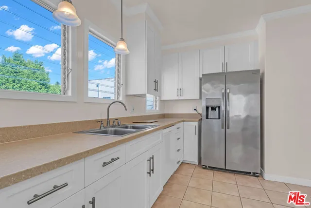 $3,450 | 6627 West 6th Street, Los Angeles, CA 90048