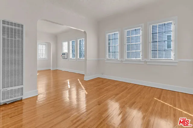 $3,450 | 6627 West 6th Street, Los Angeles, CA 90048