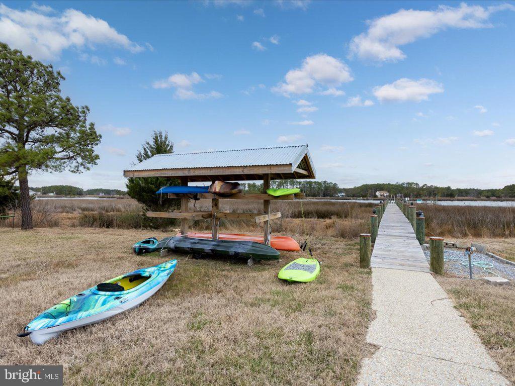 4404 Pine Top Road Madison, MD 21648 - Photo 41 of 68 Kayak Storage