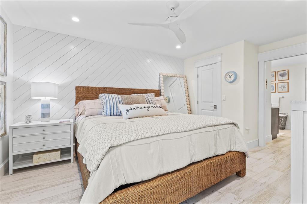 506 58th Street Holmes Beach, FL 34217 - Photo 35 of 96