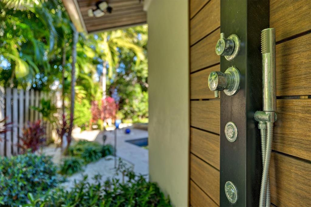 506 58th Street Holmes Beach, FL 34217 - Photo 88 of 95 a view of door