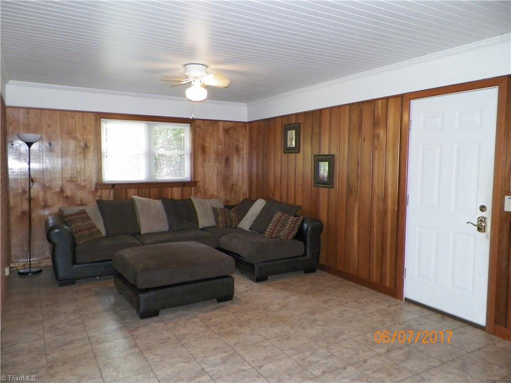 3064 Arnold Road Lexington, NC 27295 - Photo 9 of 18 Den