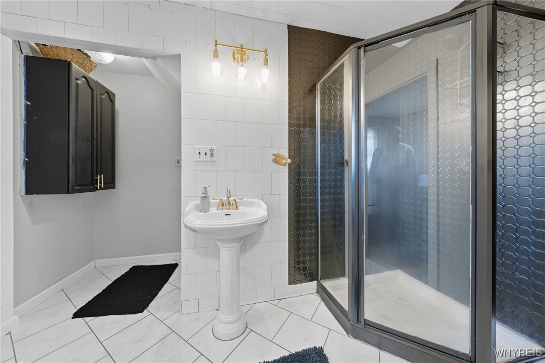 5604 Gasport Road Royalton, NY 14094 - Photo 13 of 25