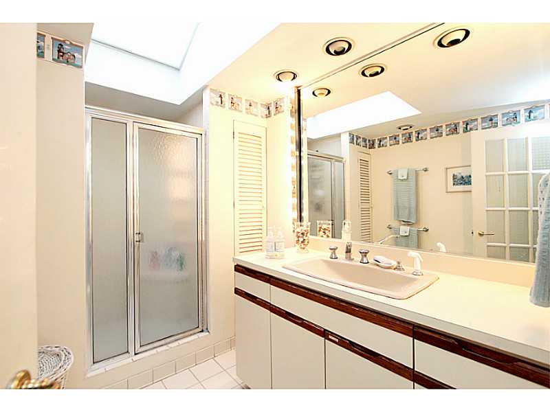 1249 Anthony Road Portsmouth, RI 02871 - Photo 15 of 25 Bathroom.