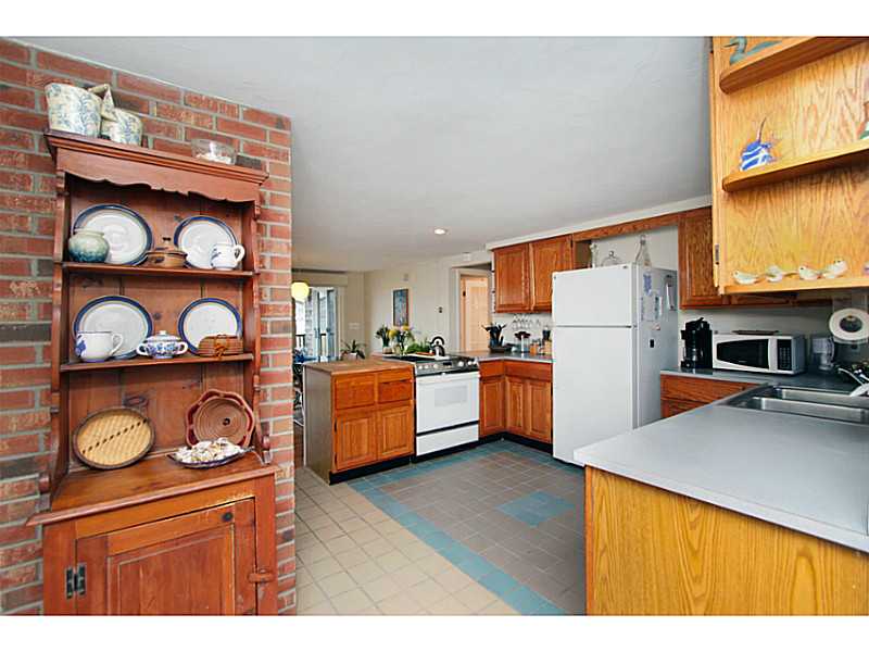 1249 Anthony Road Portsmouth, RI 02871 - Photo 3 of 25 Kitchen.