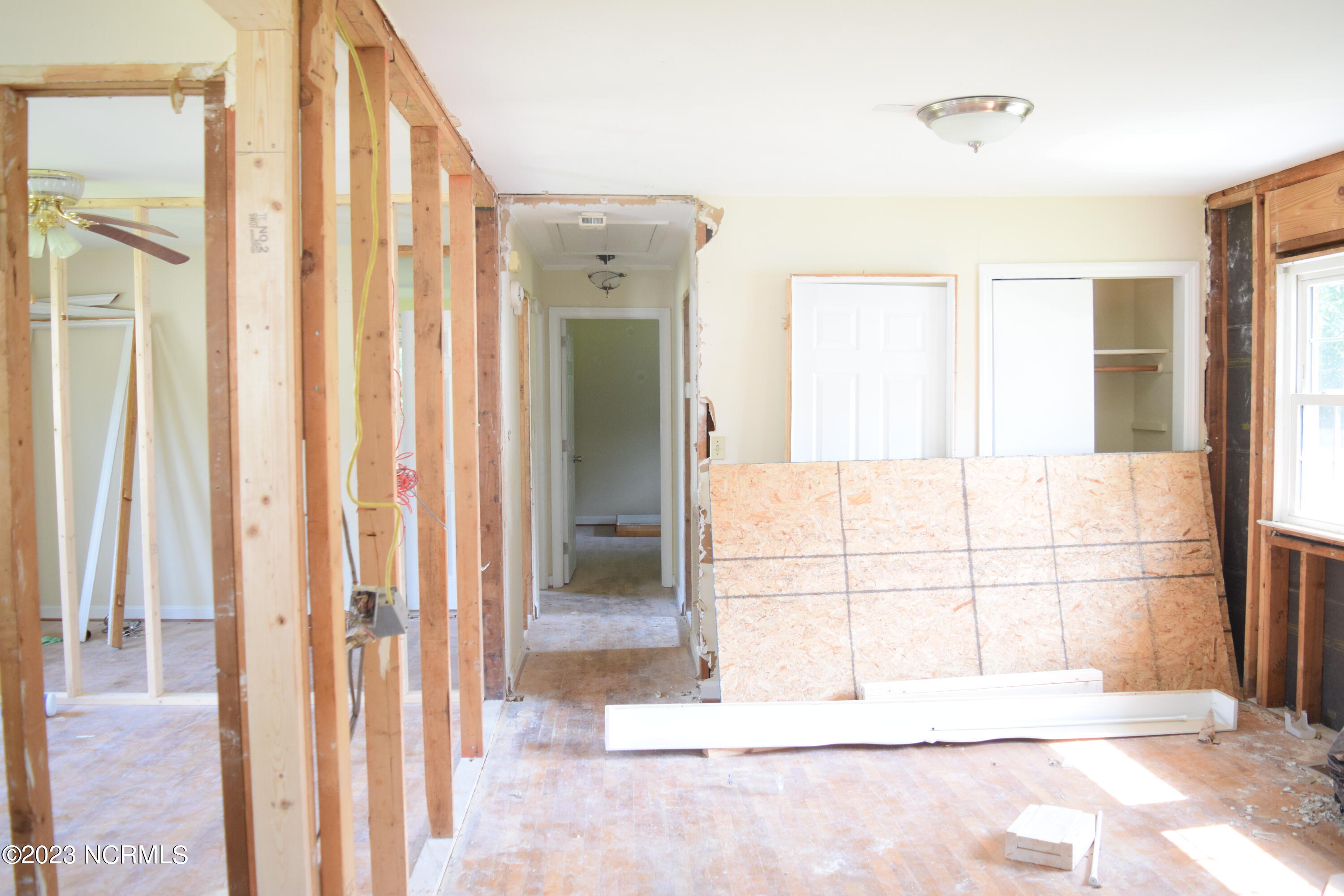 3933 Masonboro Loop Road Wilmington, NC 28409 - Photo 7 of 14 DSC_1279 - Copy - Copy - Copy - Copy