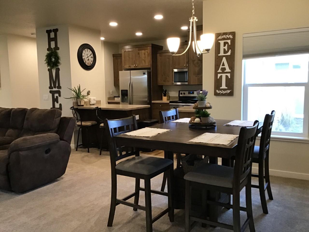 2551 Northeast Colleen Road Prineville, OR 97754 - Photo 8 of 28 thumbnail_IMG_0124