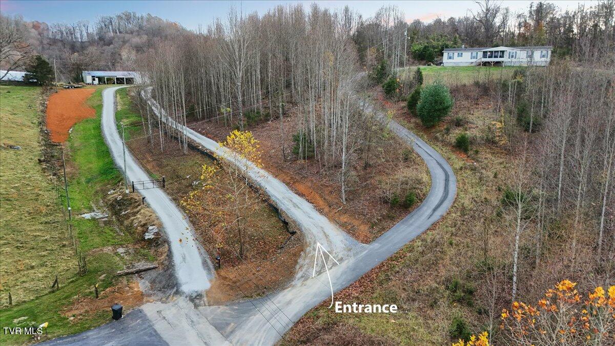 280 South Summer Sound Road Piney Flats, TN 37686 - Photo 13 of 54 47-DJI_20241127162135_0110_D