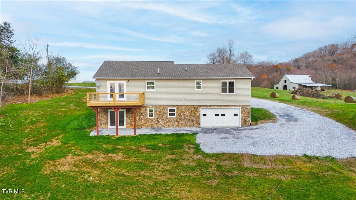 280 South Summer Sound Road Piney Flats, TN 37686 - Photo 8 of 54 50-DJI_20241127162442_0119_D