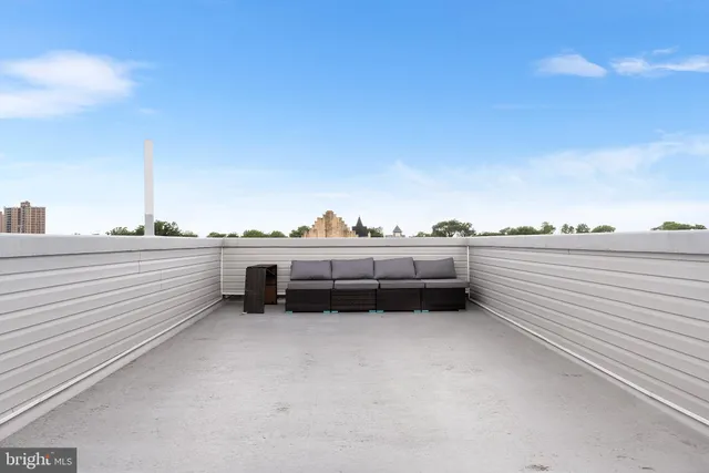 $2,500 | 647 North 41st Street, Unit C, Philadelphia, PA 19104