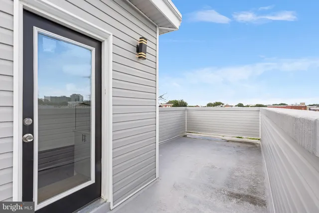 $2,500 | 647 North 41st Street, Unit C, Philadelphia, PA 19104