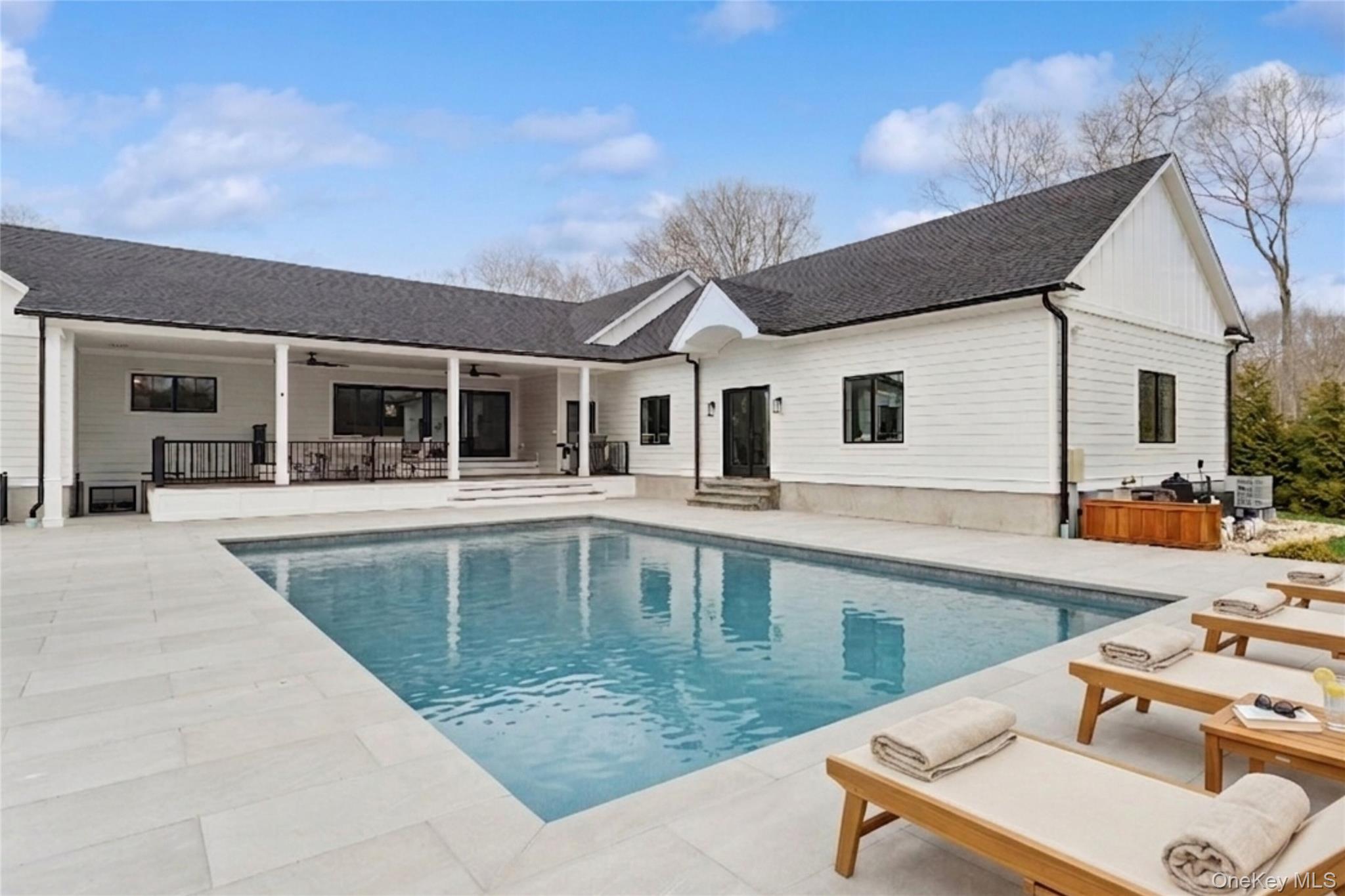 47 Old Riverhead Road Hampton Bays, NY 11946 - Photo 37 of 44