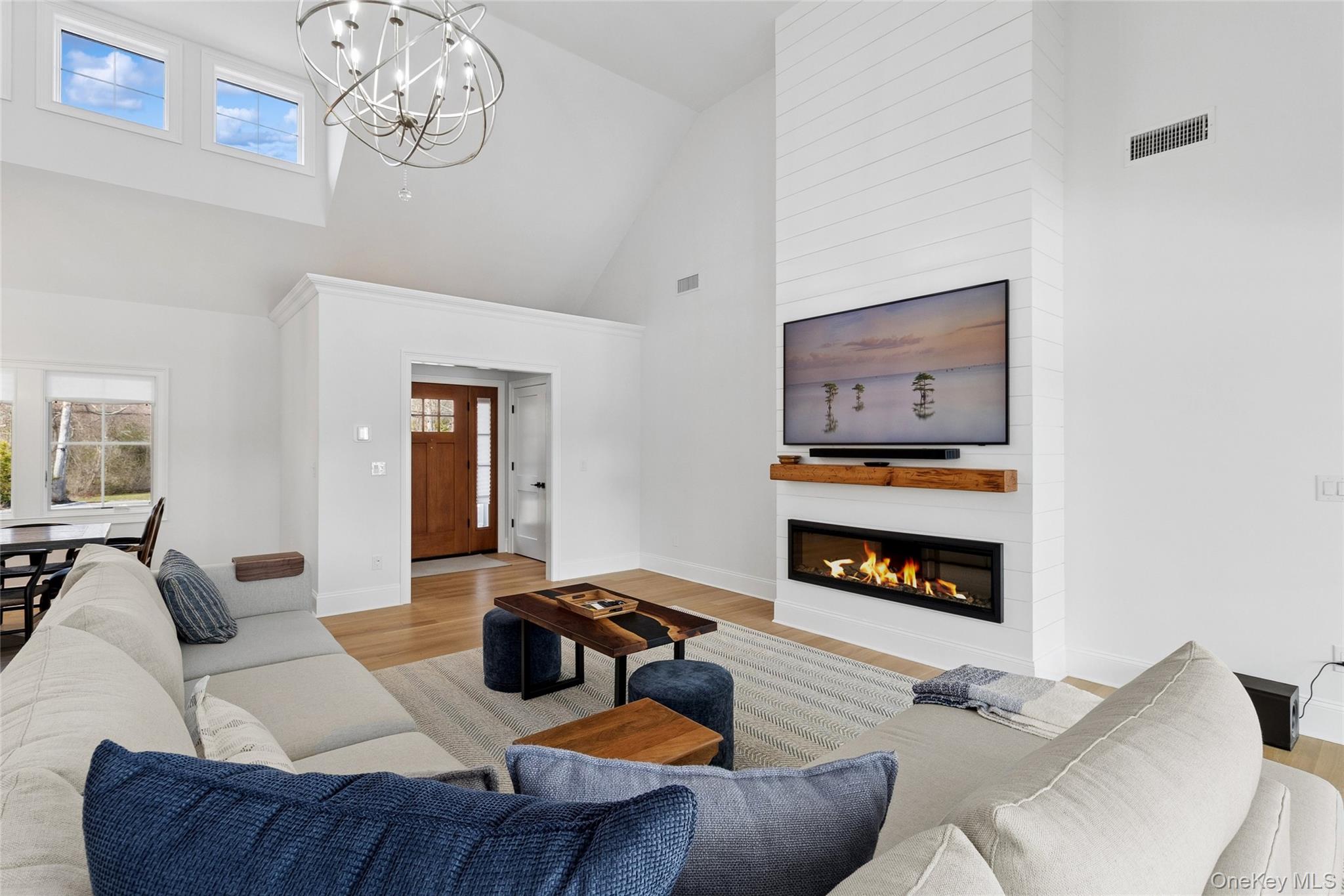 47 Old Riverhead Road Hampton Bays, NY 11946 - Photo 7 of 44