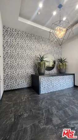 $2,745 | 14515 Dickens Street, Unit 402, Sherman Oaks, CA 91403