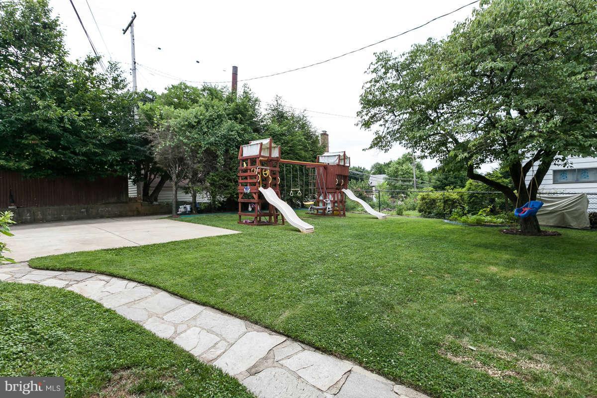 7405 York Road Towson, MD 21204 - Photo 23 of 30 Exterior Rear