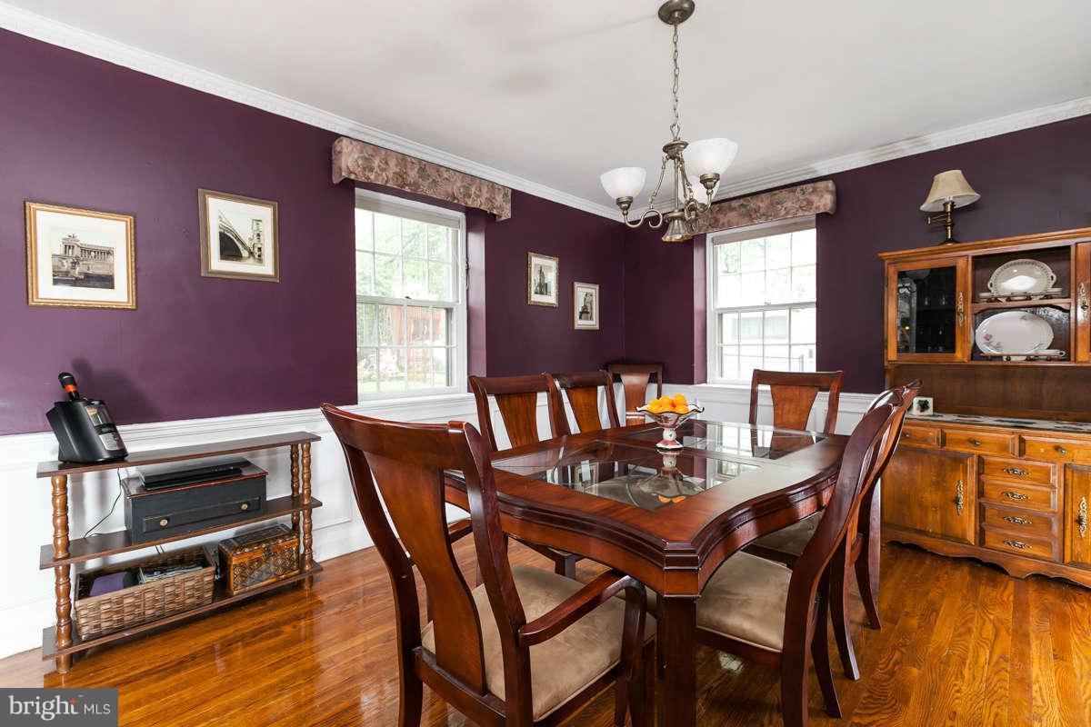 7405 York Road Towson, MD 21204 - Photo 8 of 30 Dining Room