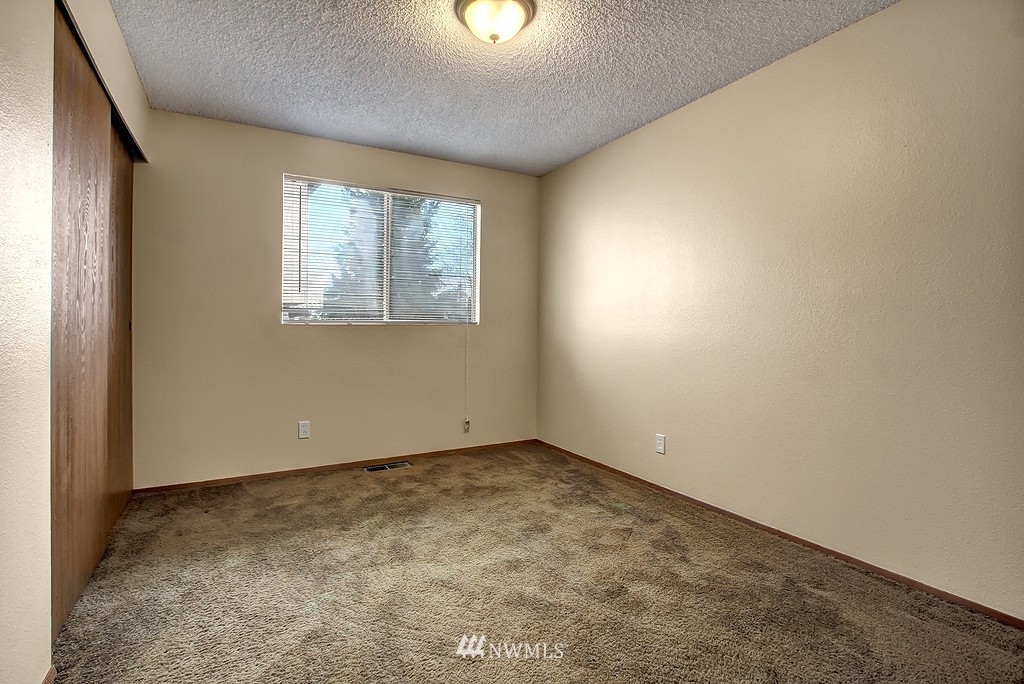 12909 Southeast 160th Street Renton, WA 98058 - Photo 13 of 19 Gallery Image 13