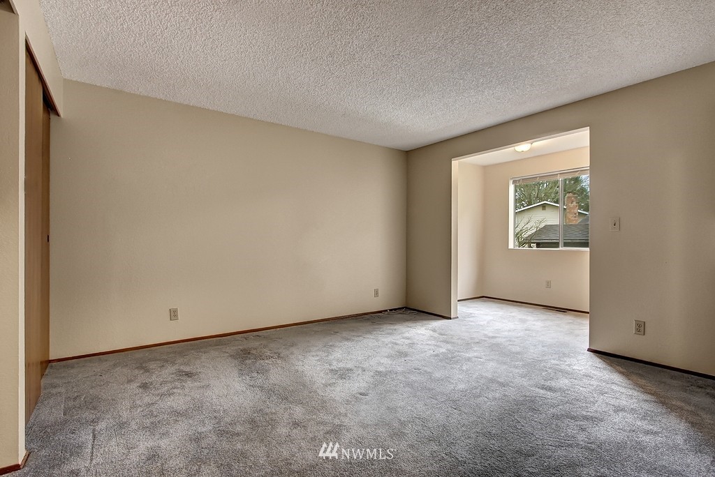 12909 Southeast 160th Street Renton, WA 98058 - Photo 9 of 19 Gallery Image 9