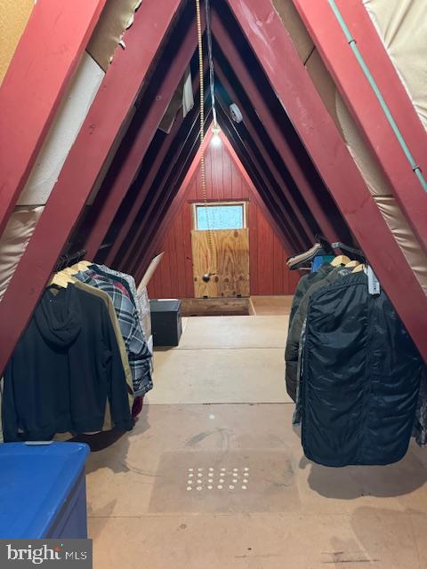 404 North Maple Road Mount Jackson, VA 22842 - Photo 9 of 10 a building with a black gate