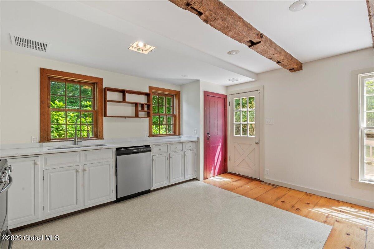 87 Scotch Bush Road Ballston, NY 12027 - Photo 10 of 41 25-MW2_6472