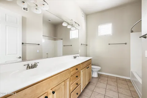 $299,000 | 3330 South Gilbert Road, Unit 2027, Chandler, AZ 85286