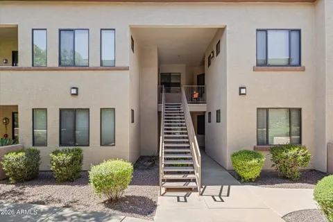 $299,000 | 3330 South Gilbert Road, Unit 2027, Chandler, AZ 85286