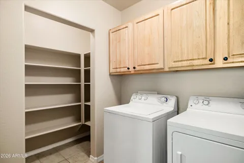 $299,000 | 3330 South Gilbert Road, Unit 2027, Chandler, AZ 85286