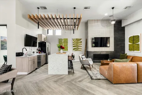 $299,000 | 3330 South Gilbert Road, Unit 2027, Chandler, AZ 85286