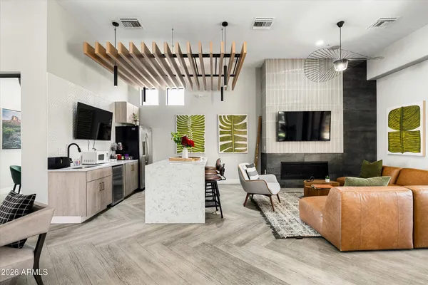 $299,000 | 3330 South Gilbert Road, Unit 2027, Chandler, AZ 85286