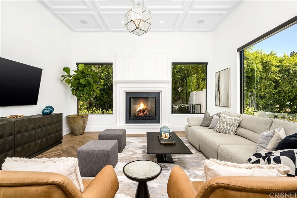 5412 Aldea Avenue Encino, CA 91316 - Photo 11 of 45