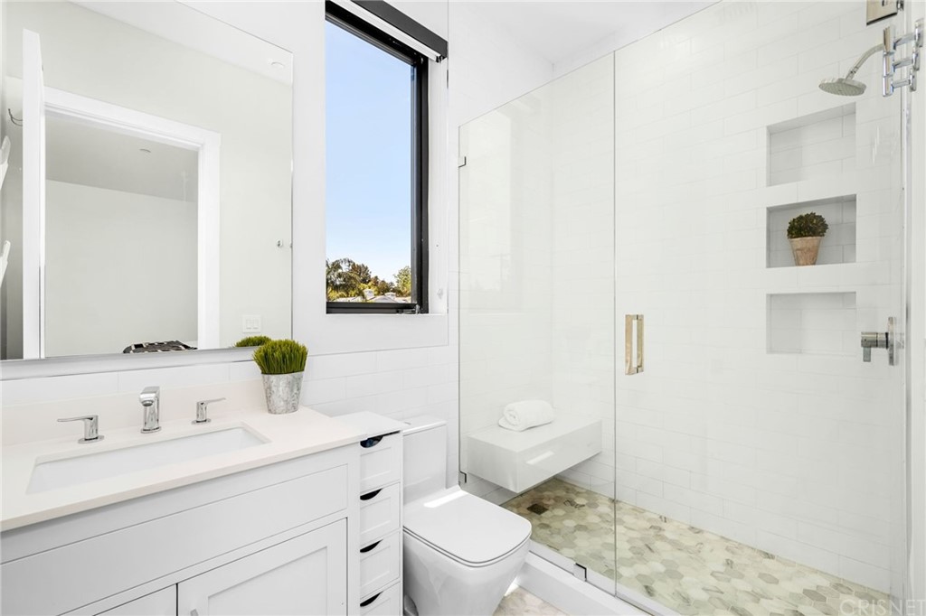 5412 Aldea Avenue Encino, CA 91316 - Photo 31 of 45