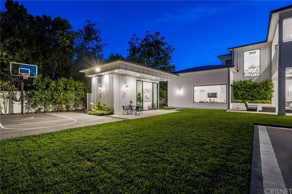 5412 Aldea Avenue Encino, CA 91316 - Photo 38 of 45