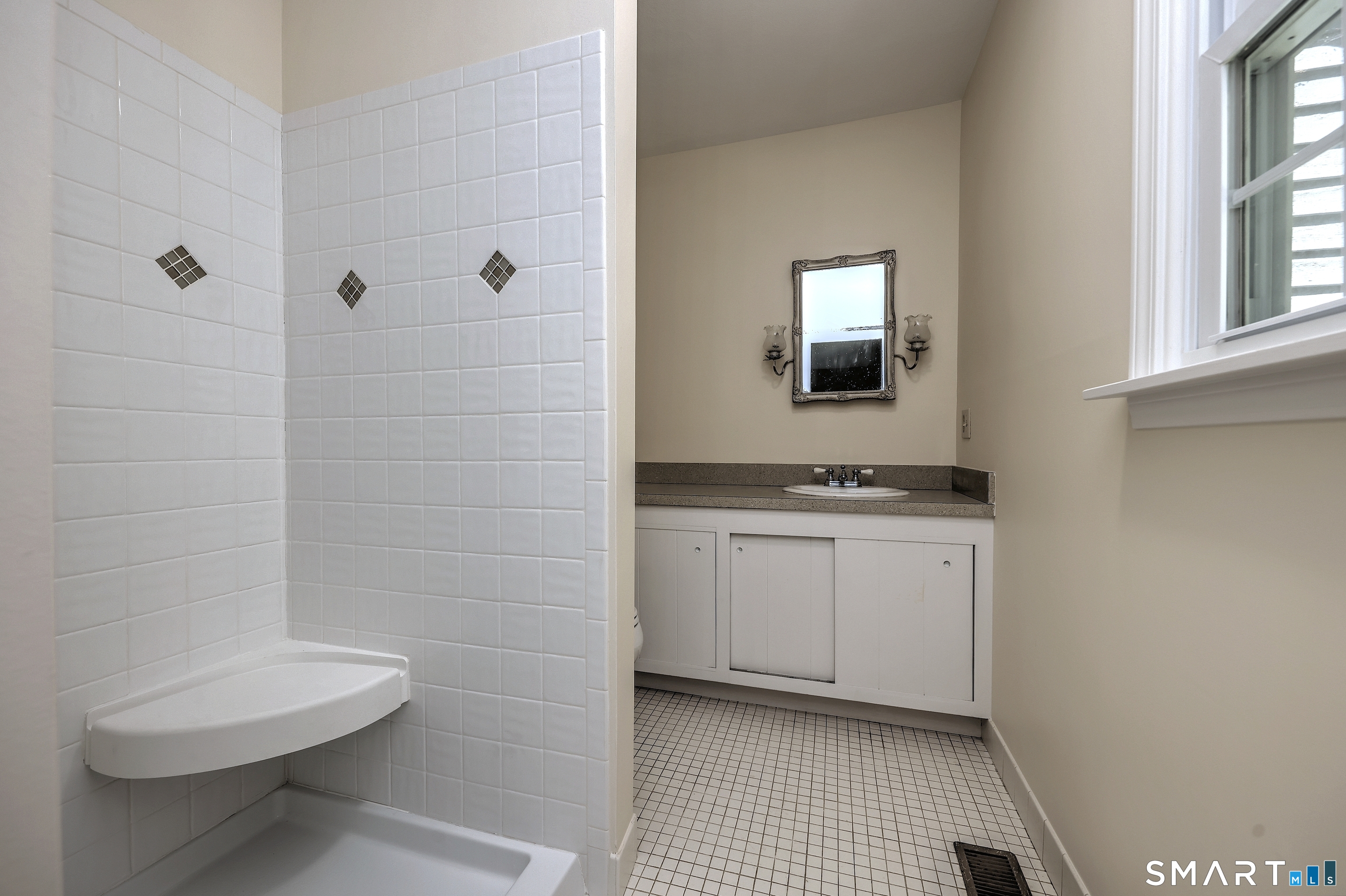 12 Walker Road Woodbury, CT 06798 - Photo 21 of 39
